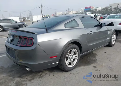2013 Ford Mustang V6 из США, поврежденный, VIN 1ZVBP8AM3D5275422